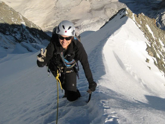 Petra Müller beim Bergsteigen