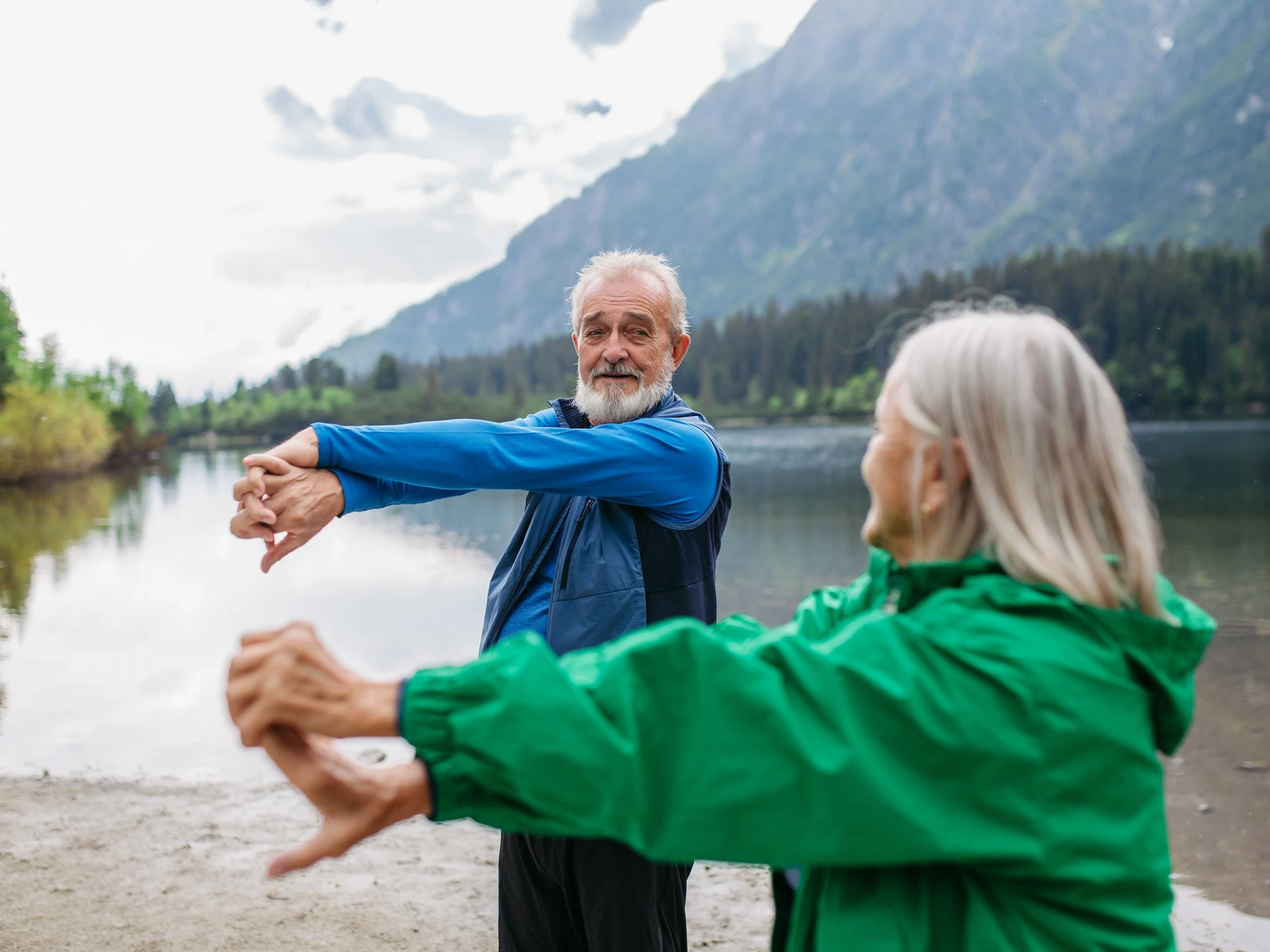 Welt-Rheuma-Tag 2025: Wissen, Training, Verlosung
