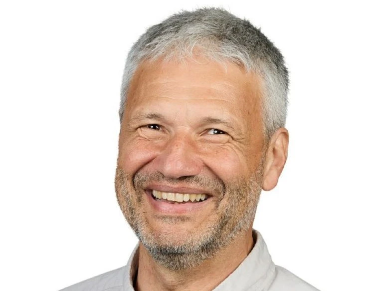 Dr. Ralf Roth Portrait